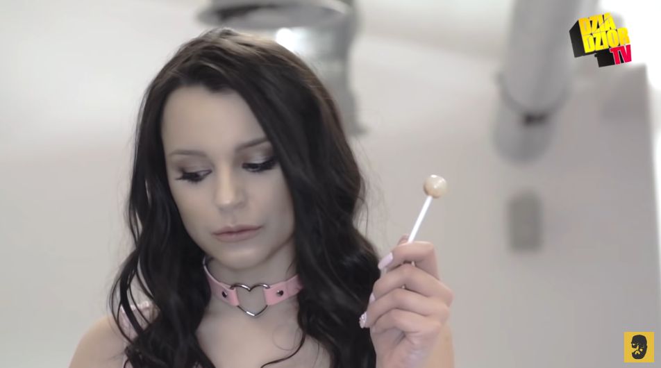 Paulina Nowicka w teledysku donGURALesko