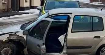 Pijany za kierownicą. Staranował znaki i płot