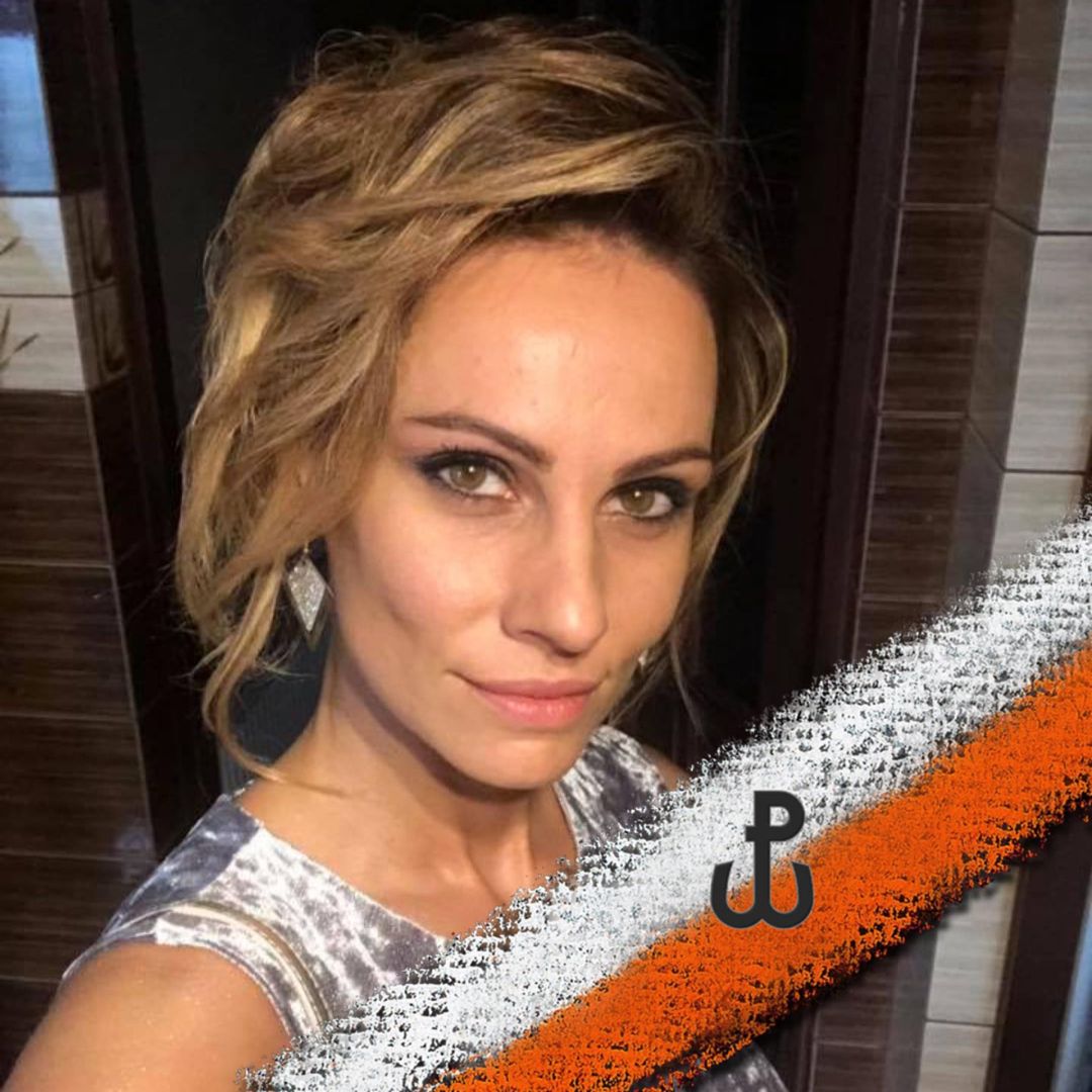 Anna Duda-Kękuś chętnie korzysta z nakładek na zdjęcia profilowe.