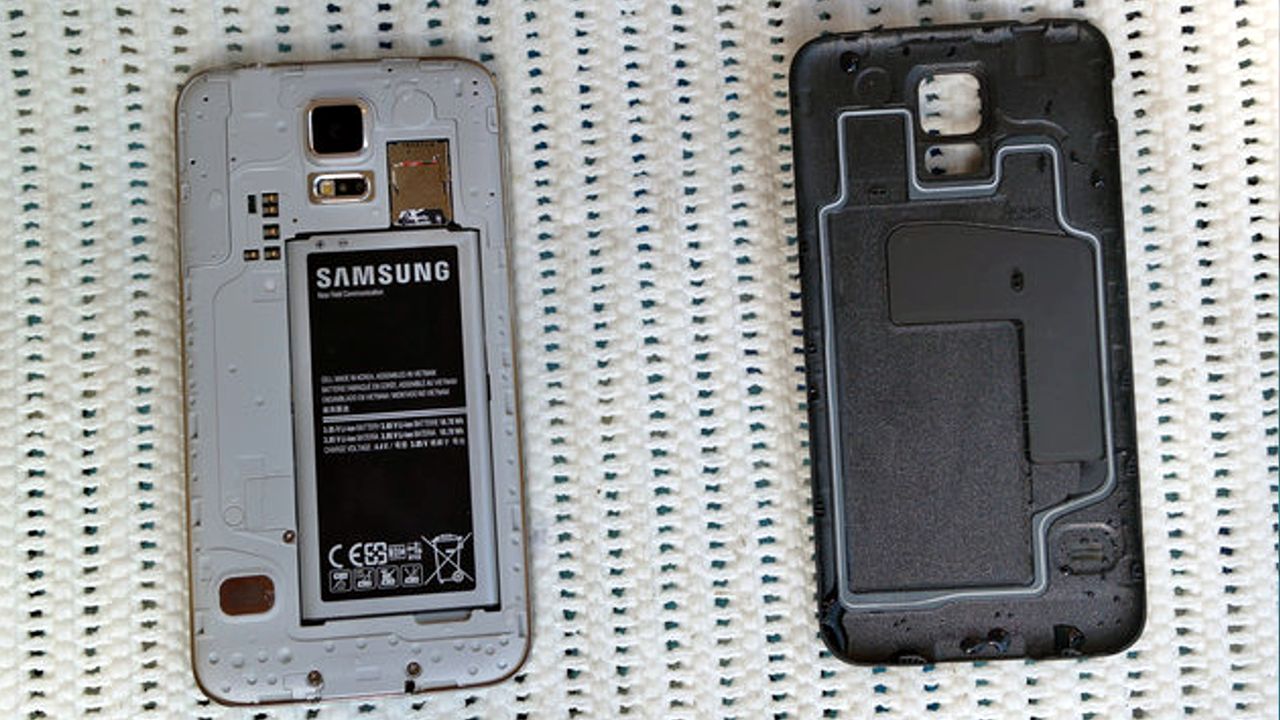 Galaxy S5 vs Galaxy Alpha - porównanie 19