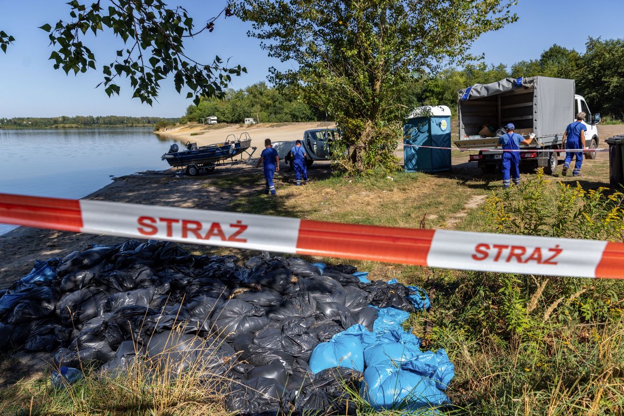 To już katastrofa. Ministerstwo punktuje zaniedbania poprzedników ws. Odry