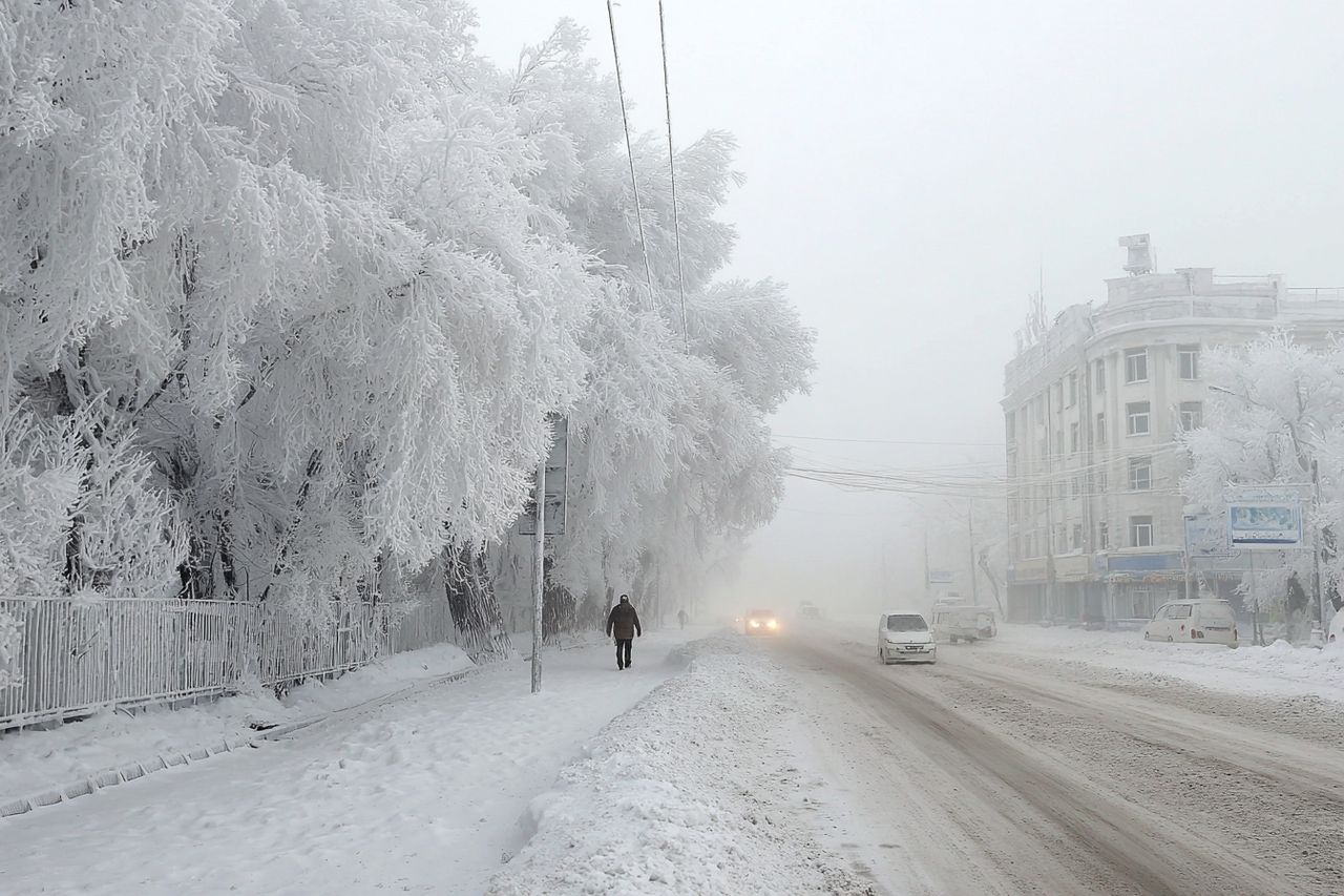 Syberyjski mróz paraliżuje Rosję. Temperatura spada do –56 stopni, a to nie koniec