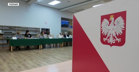 KO triumfuje w największych miastach, prawica traci grunt pod nogami