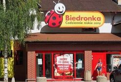 W Biedronce róże gratis. Trzeba tylko dokupić książkę