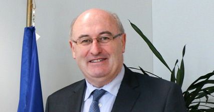 Unijne embargo wobec Rosji. Komisarz ds. rolnictwa: nie będzie dwustronnych porozumień