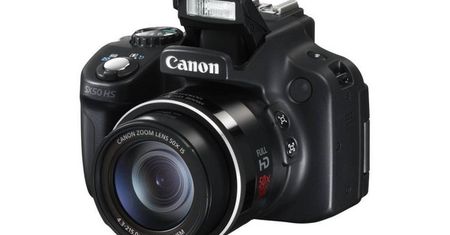 Canon SX50 HS z 50-krotnym zoomem i Canon G15 z obiektywem f/1.8