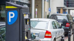 Katowice: Koniec problemów z parkowaniem przy Uniwersytecie Śląskim. Ruszyła budowa wielopoziomowego parkingu