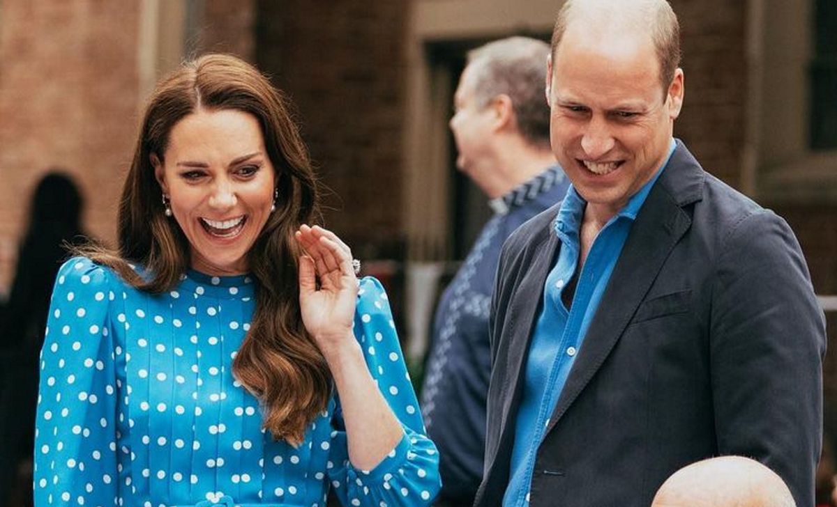 Kate i William w rzeczywistości wyglądają nieco lepiej niż na nowym obrazie?