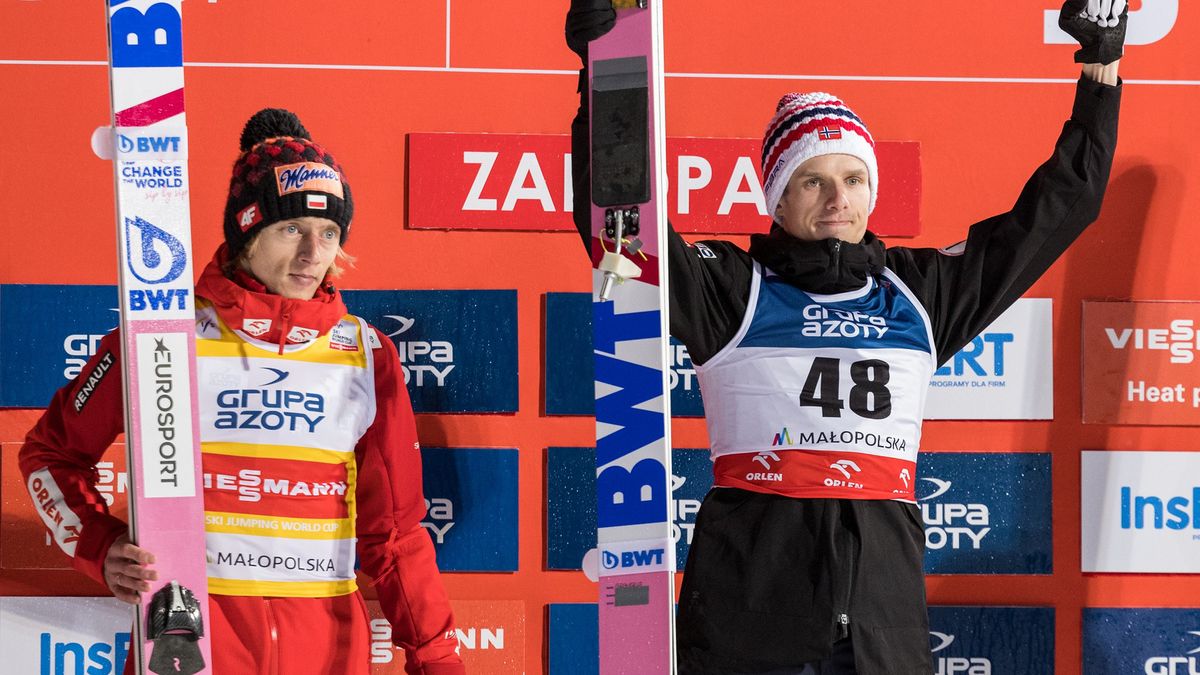 Zdjęcie okładkowe artykułu: Getty Images / Foto Olimpik/NurPhoto / Na zdjęciu: Dawid Kubacki (z lewej) i Halvor Egner Granerud