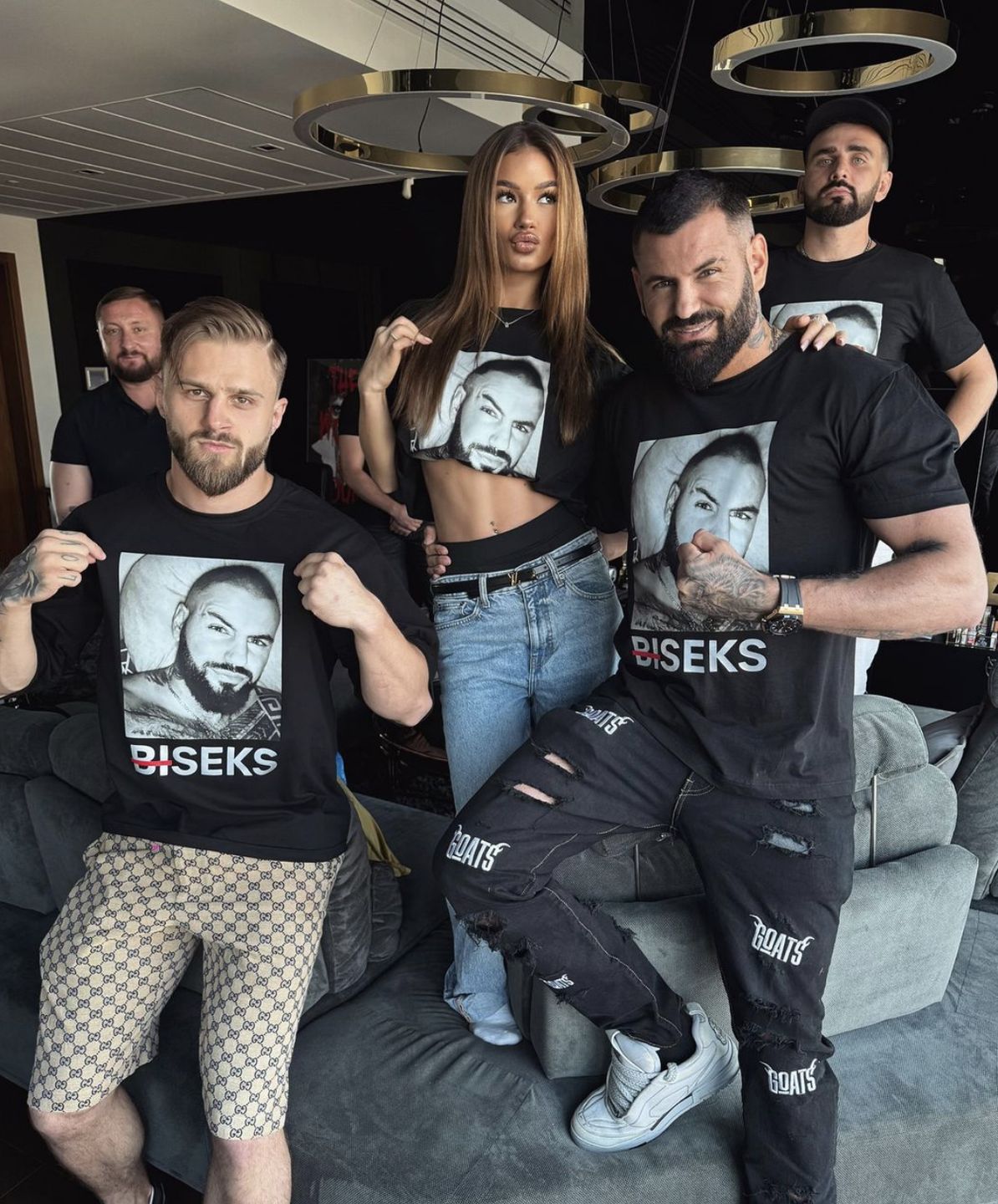 Wojtek Gola wypuścił własne koszulki