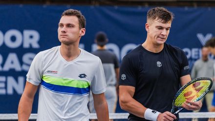 Polacy przegrali, ale grają dalej