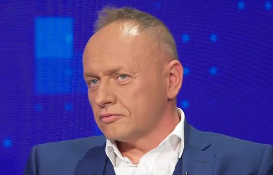 Gospodarz „Poranka” dalej w telewizji wPolsce24. Teraz wieczorem