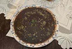 Черніна - традиційний польський суп з кровʼю. Як він смакує?