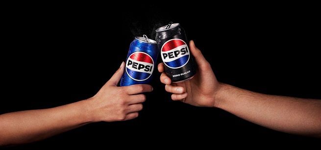 Pepsi z nowym logo już na sklepowych półkach