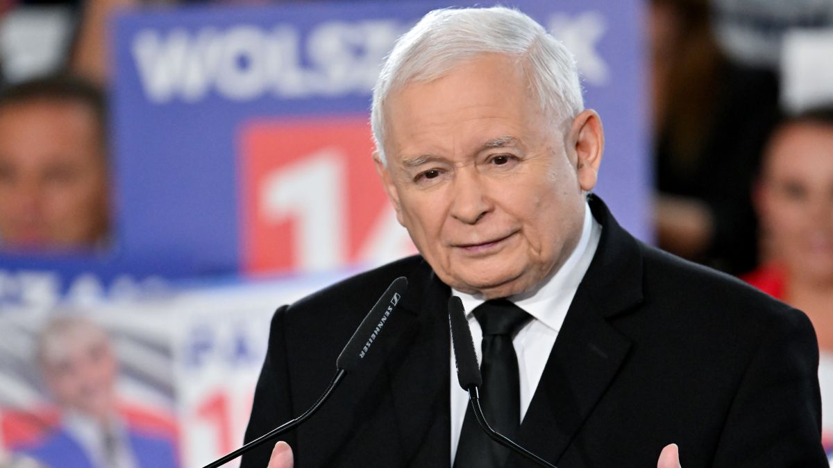 Ile zarabia się w biurze poselskim Jarosława Kaczyńskiego?