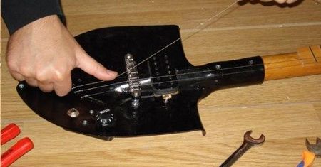 Czym się różni gitarzysta od "łopacisty"? [wideo]