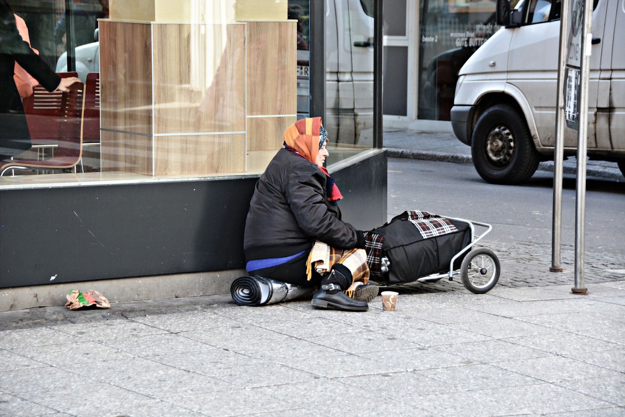 Wrocław. W czasach pandemii bezdomni nadal potrzebują pomocy. Caritas apeluje