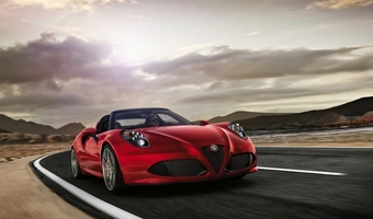 Alfa Romeo 4C Spider zmierza na salon do Genewy