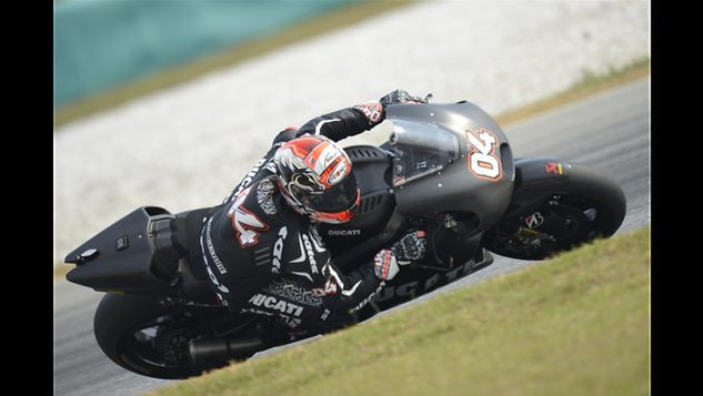 Andrea Dovizioso wystartuje na motocyklu w specyfikacji "Open". Czy to dobra decyzja inżynierów Ducati?