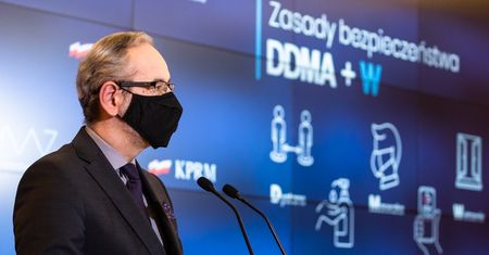 To pierwszy taki dzień. Widmo lockdownu minimalnie się oddala