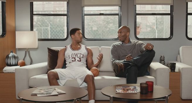 Kobe Bryant i Michael B. Jordan w zabawnych dialogach reklamują Apple TV (wideo)