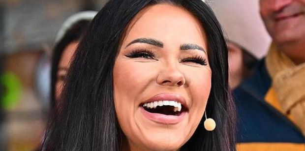 Sylwia Bomba zaprezentowała się w wersji saute. Fanki pod wrażeniem: "Chciałabym tak wyglądać bez makijażu"