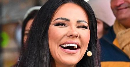 Sylwia Bomba zaprezentowała się w wersji saute. Fanki pod wrażeniem: "Chciałabym tak wyglądać bez makijażu"