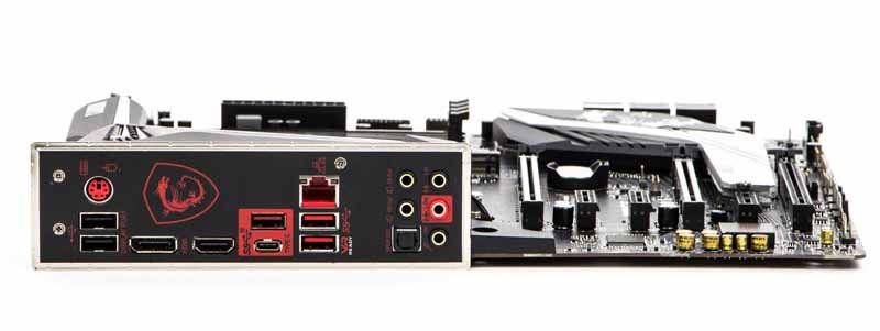 MSI MPG Z390 Gaming PRO Carbon - tylny panel