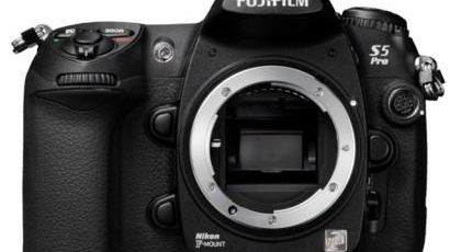 Lustrzanka Fujifilm Finepix S5 Pro, absolutnie dla profesjonalistów 1