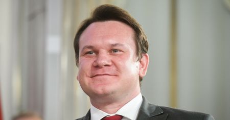 PO podsłuchiwała Brejzę Pegasusem? Absurdalna teoria europosła PiS