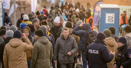 Odsyłanie Ukraińców bez pracy? Polacy ocenili pomysł PiS
