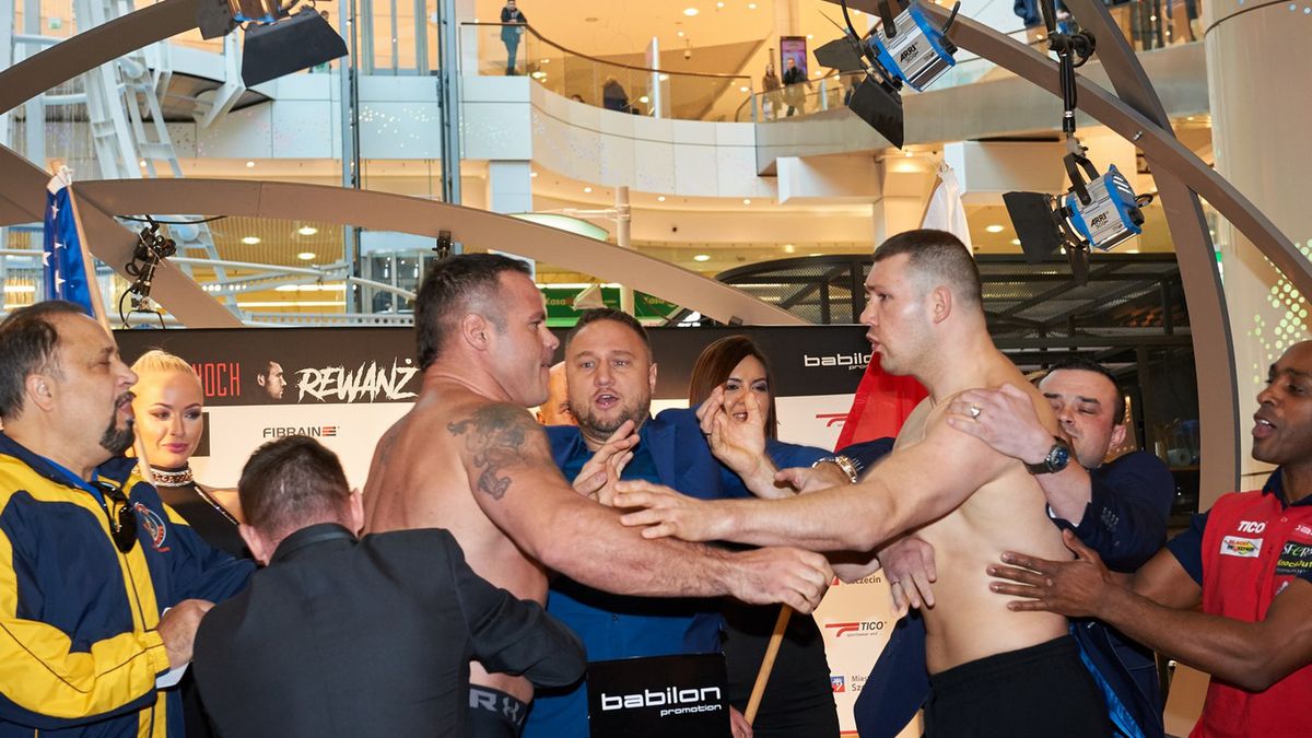 Materiały prasowe / Zimnoch podczas ceremonii ważenia przed rewanżową walką z Mollo