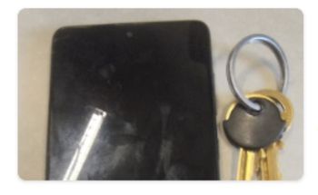 Telefon i klucze znalezione w Gostyninie. Policja szuka właściciela!