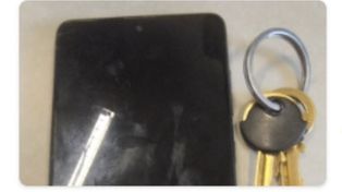 Telefon i klucze znalezione w Gostyninie. Policja szuka właściciela!