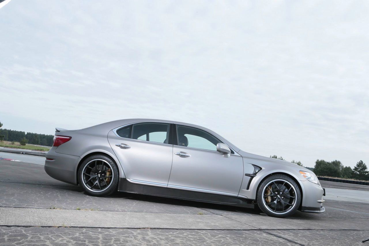Lexus LS Sports 650 TMG