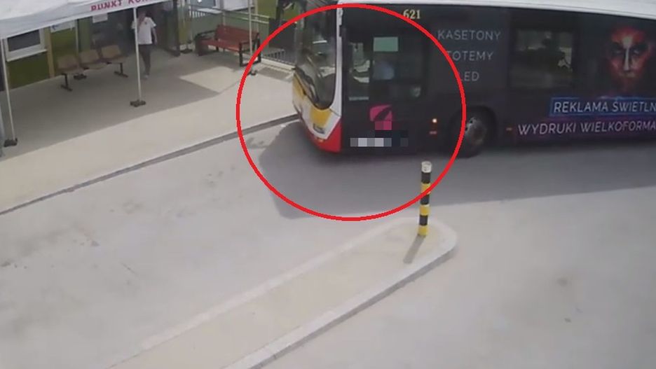 Nie było karetki, przyjechał autobus. Nietypowy widok na SOR 
