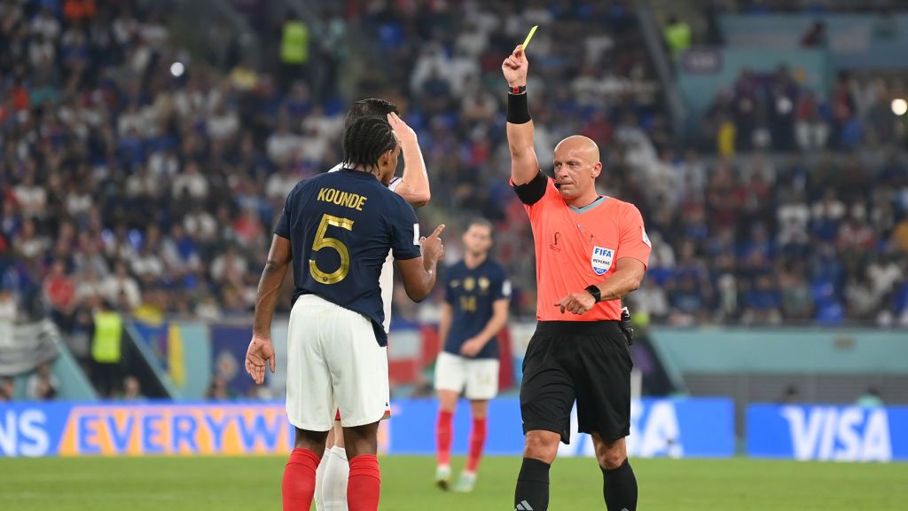 Zdjęcie okładkowe artykułu: Getty Images /  Michael Regan - FIFA / Na zdjęciu: Szymon Marciniak i Jules Kounde