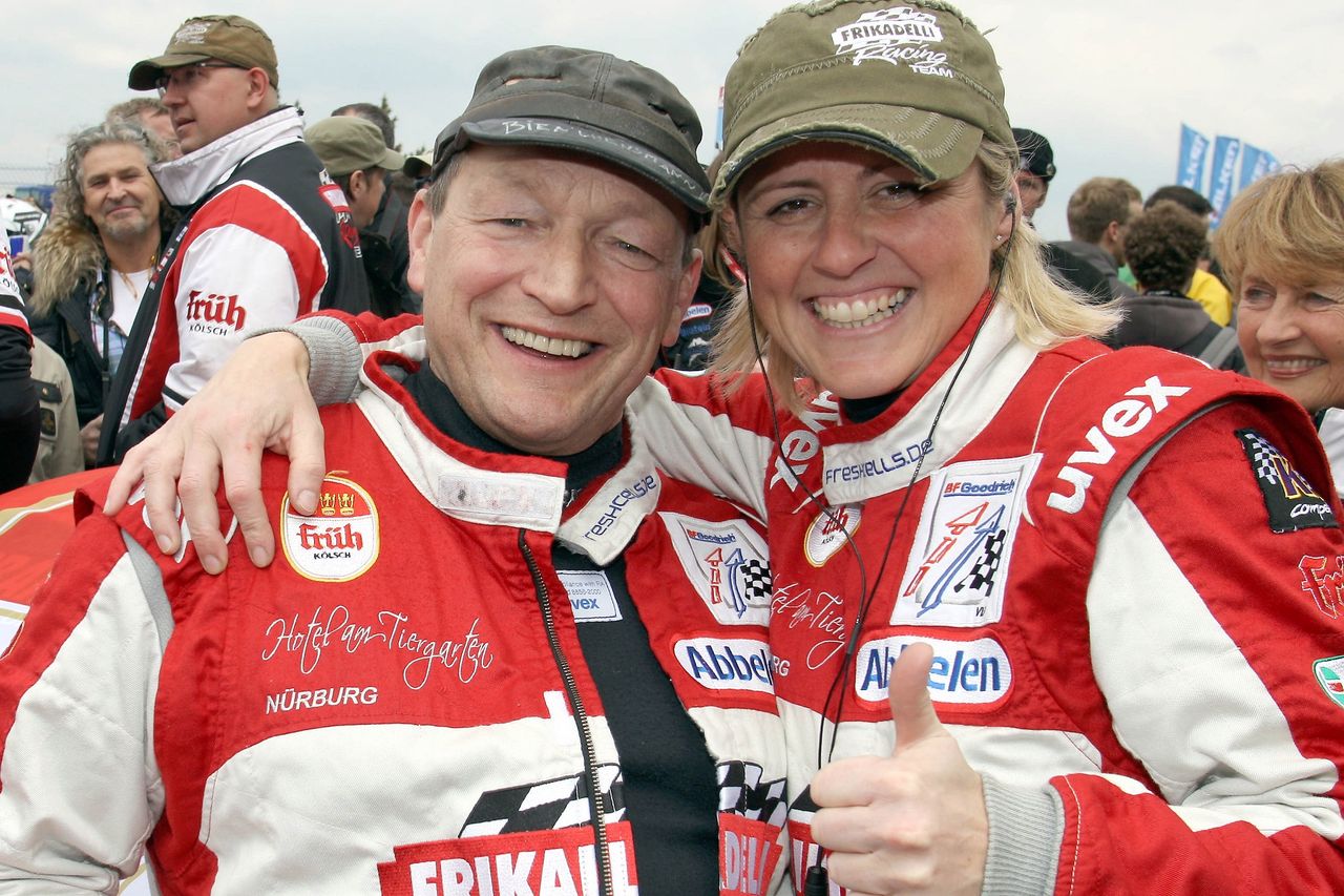 Sabine Schmitz i Klaus Abbelen na starcie Nürburgringu, rok 2016