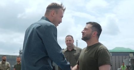 Azow znowu na froncie. Zaczynają od zera i od razu kontrowersje