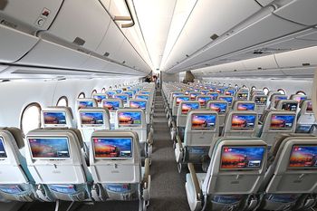 10 godzin na płycie lotniska. Koszmar pasażerów Emirates