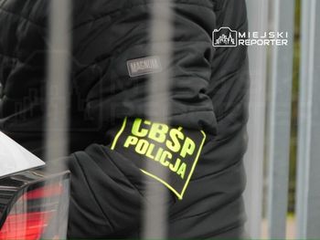 Wilanów: Gangster "Oczko” zatrzymany. W tle produkcja papierosów