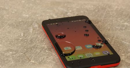 Alcatel OneTouch Go Play – test wytrzymałości