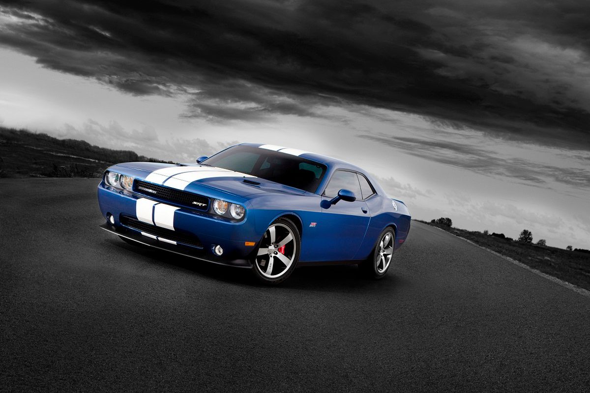 Dodge Challenger - w pogoni za Mustangiem [galeria] 39