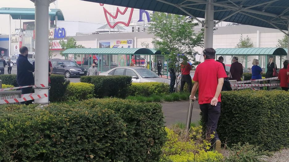 Otwarcie galerii handlowych. Wrocław. Alarm bombowy w Centrum Korona