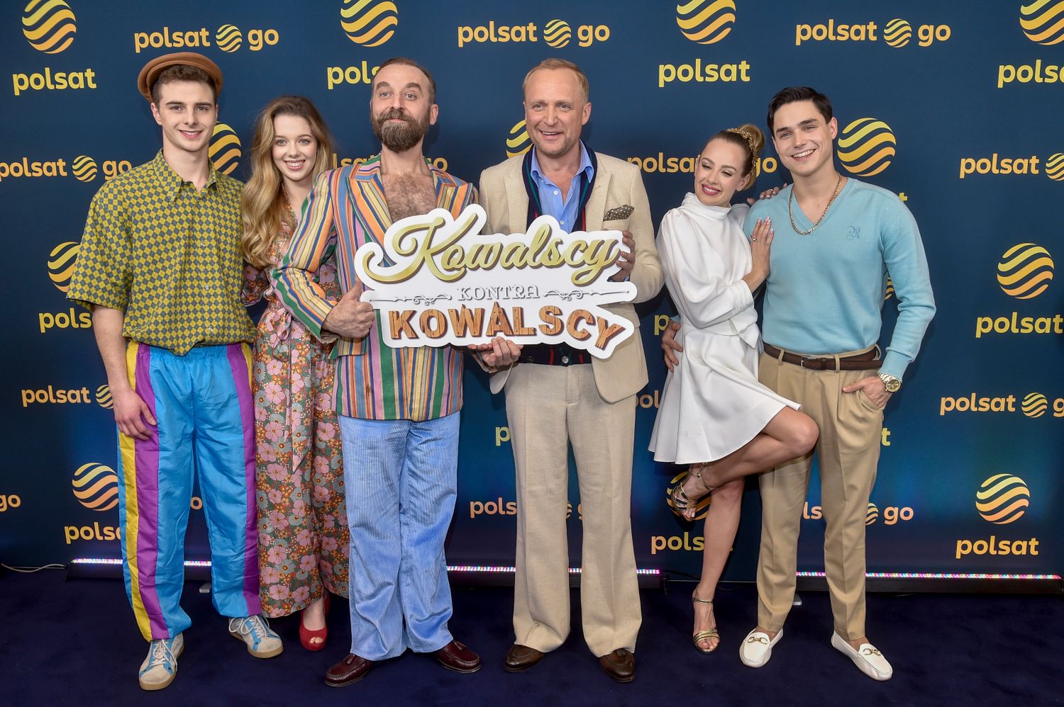 Wiktoria Gąsiewska, Piotr Adamczyk, Jakub Zdrójkowski, Patryk Cebulski, Wojciech Mecwaldowski, Martyna Solska - wiosenna ramówka Polsatu | fot. AKPA