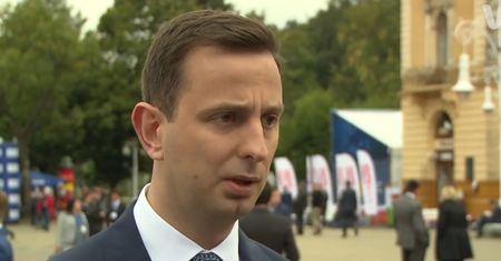 "PiS idzie w kierunku odpłatności za służbę zdrowia". Kosiniak-Kamysz ostrzega: "to niebezpieczny projekt"