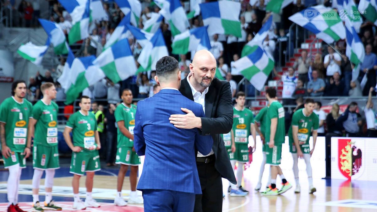 Materiały prasowe / Andrzej Romański / Energa Basket Liga / Na zdjęciu: Żan Tabak i Igor Milicić