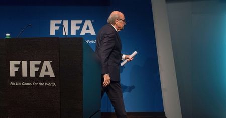 Afera FIFA: Blazer przyznał się do brania łapówek