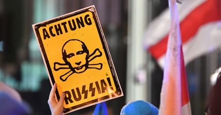 "Agresywna odbudowa". Alert ws. Rosjan w Europie. Cele są też w Polsce