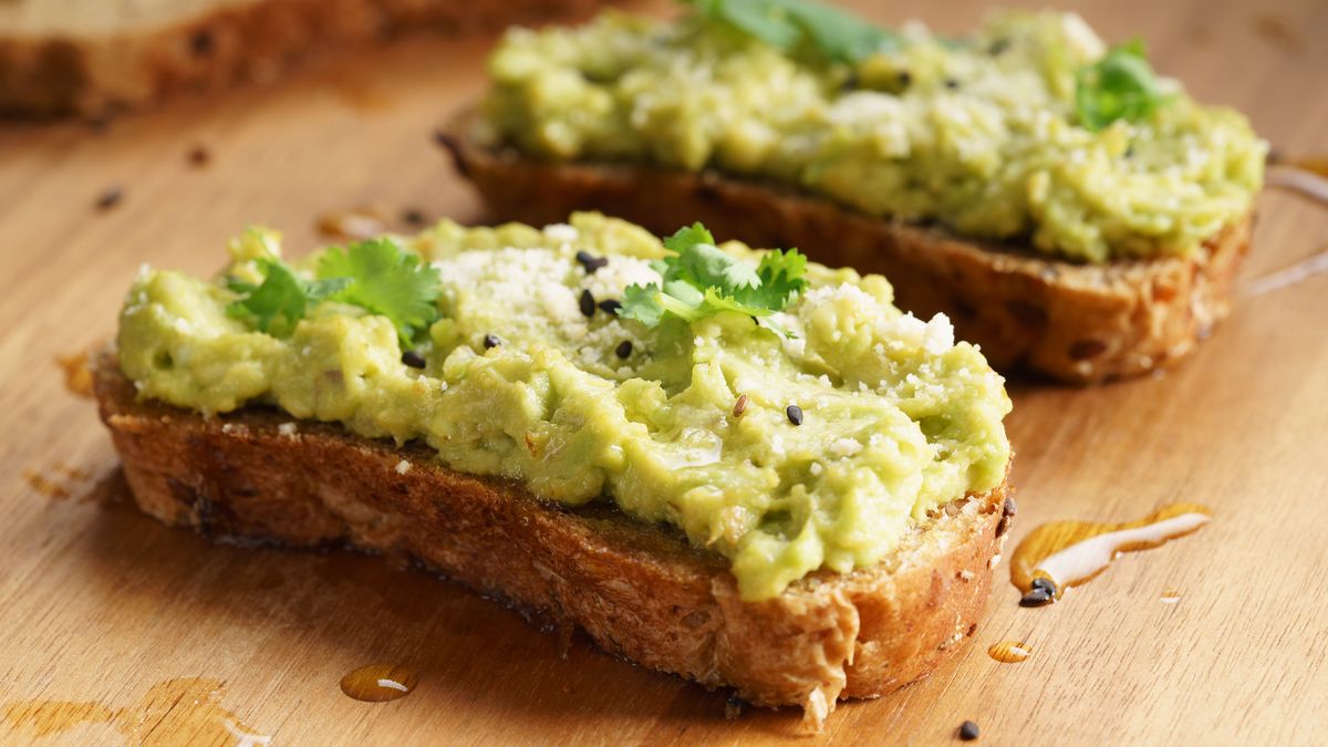 Awokado idealnie nadaje się do zrobienia pasty